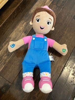 Miss Rachel Speak and Sing doll
